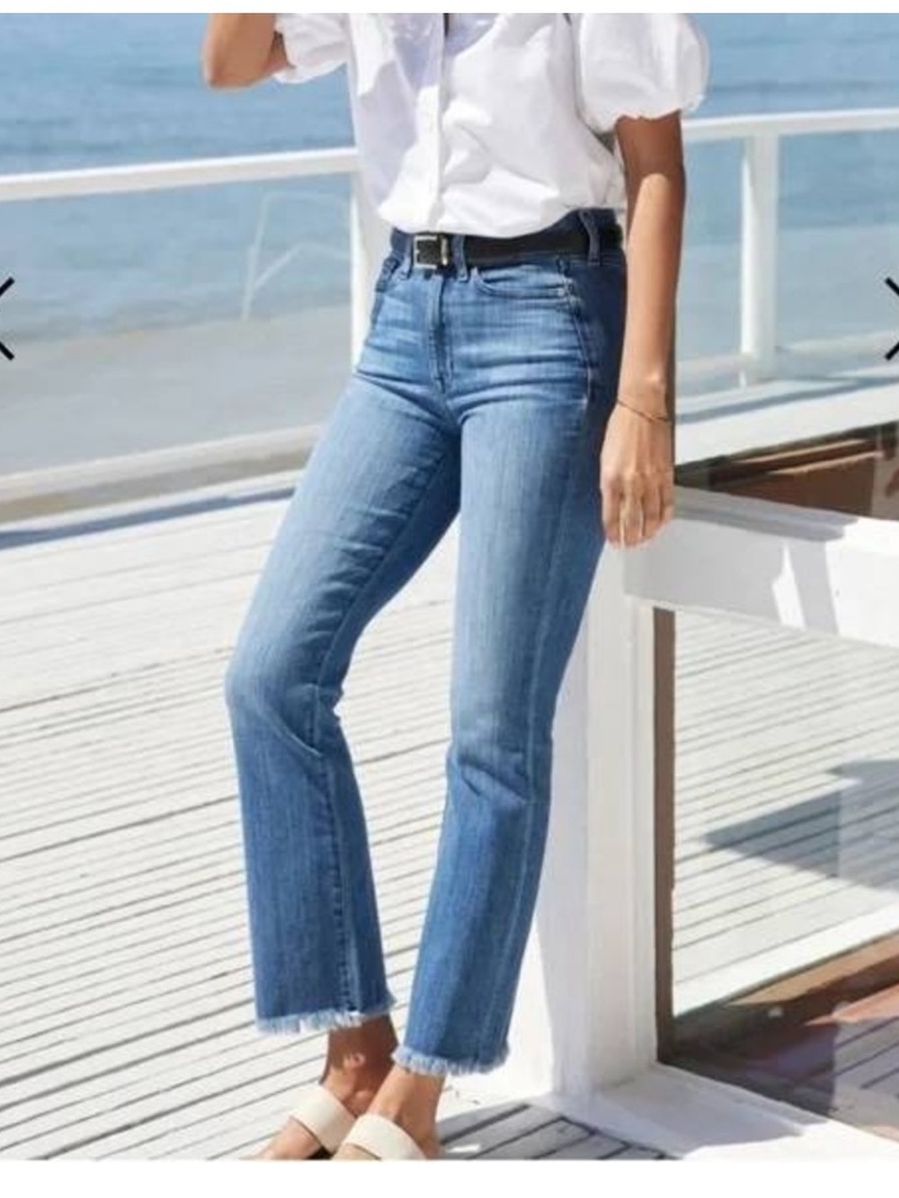 AYR The Pop Straight Ankle Jeans
Short High Rise Cropped dark wash Denim